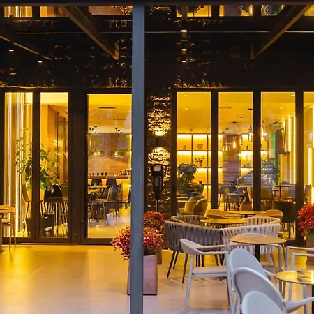 Park Plazza ホテル 4*