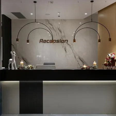 Park Plazza 4* Корча