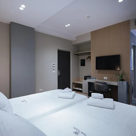 Park Plazza Корча