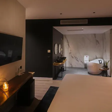 Park Plazza Отель Корча