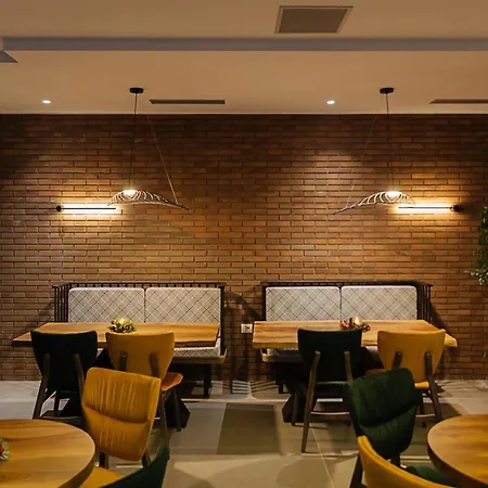 Park Plazza Hotel