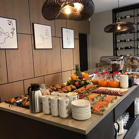Park Plazza Otel