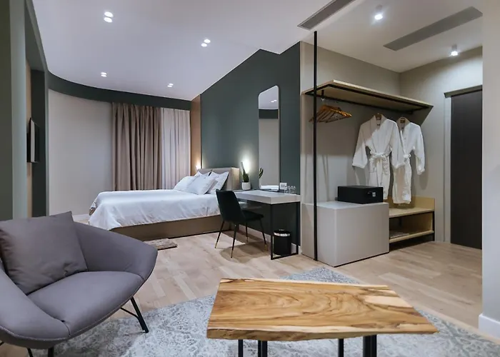 Park Plazza فندق كورتشي