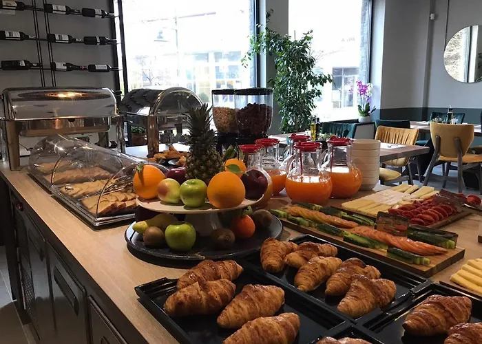 Park Plazza Hotel 4*